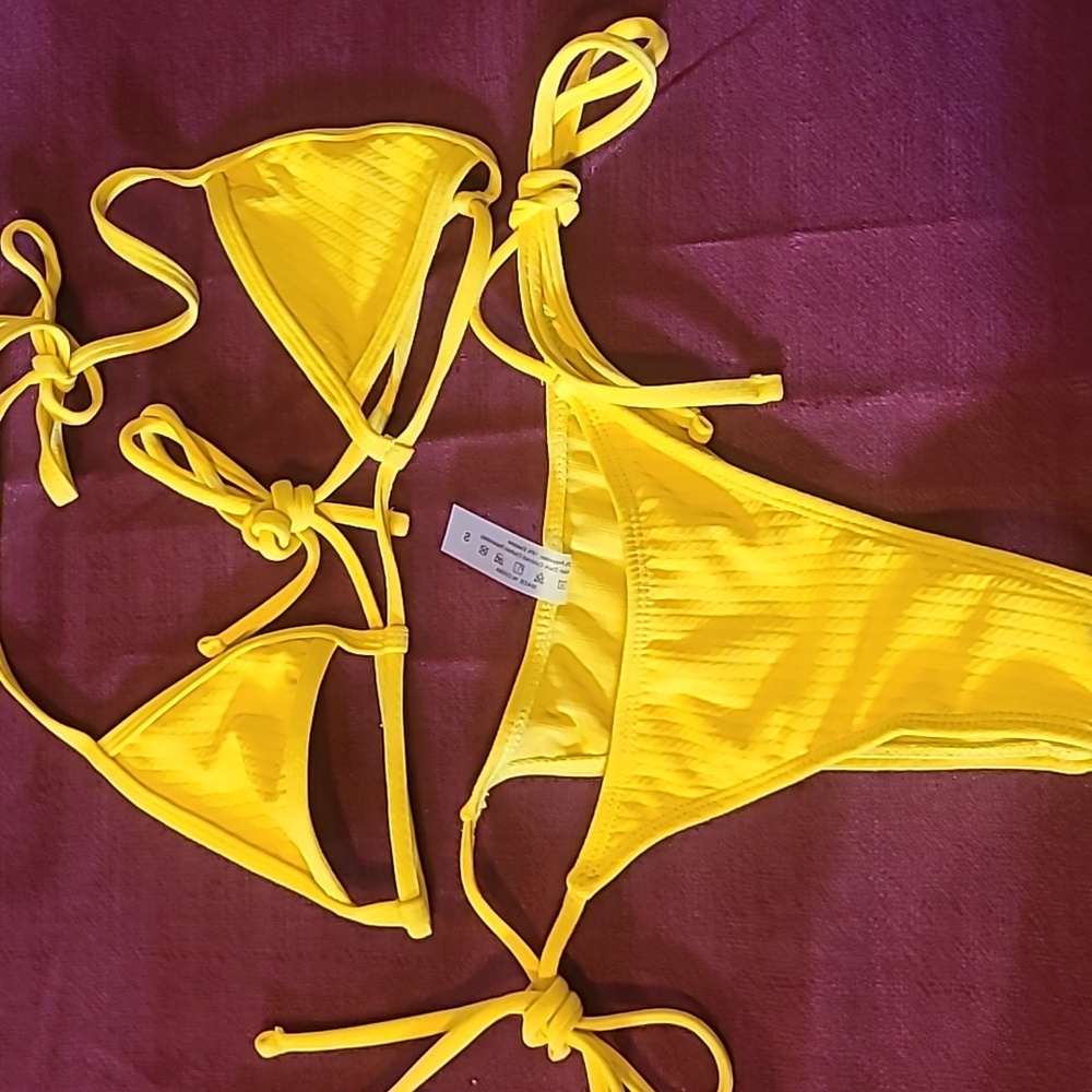 ITTY BITTY BIKINI